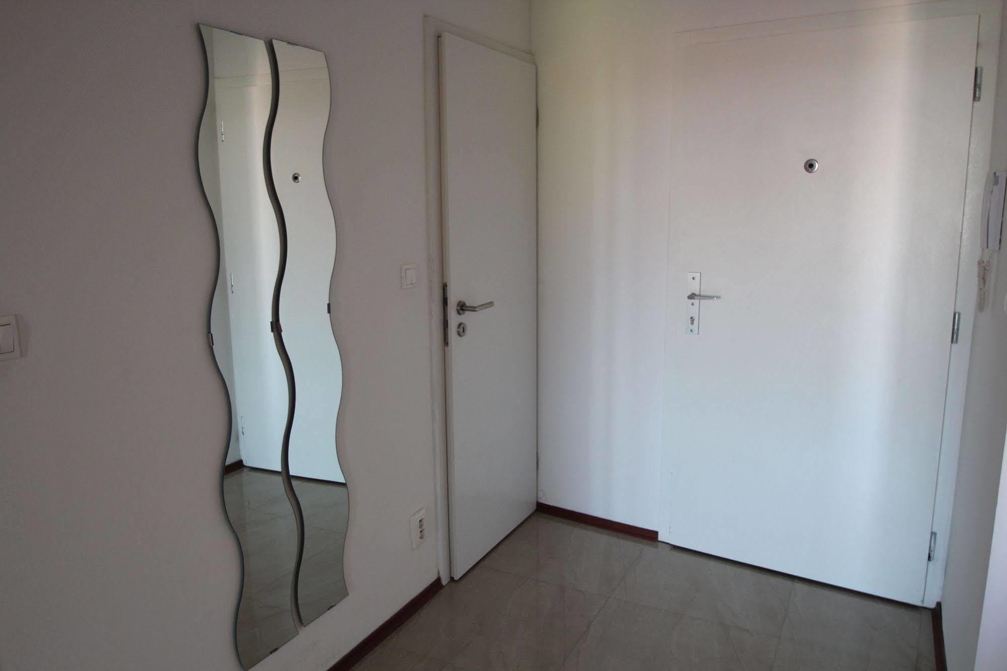Apartman Halex Centrum City Aupark Piest'any Buitenkant foto
